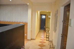 De închiriat apartament  cu 4 camere modificat în zona Siarelui - imagine 9