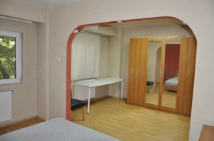 De închiriat apartament  cu 4 camere modificat în zona Siarelui - imagine 7