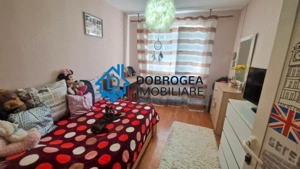 VEST -3 CAMERE SEMIDECOMANDAT , ETAJ 3, CENTRALA GAZ,  52 MP