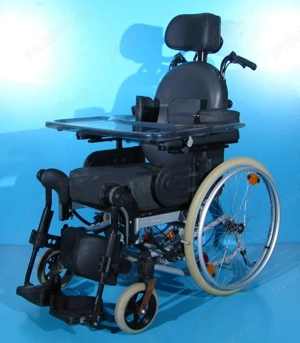 Scaun cu rotile - Invacare   latime sezut 43 cm