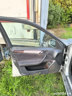 Dezmembrez Mercedes C Class (S203) 2.2 D, break, an 2001 - imagine 5