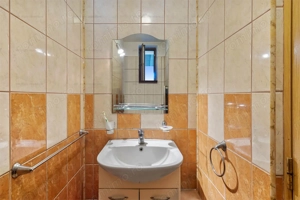 Vila superba langa natura 6 Camere D+P+E - imagine 13 Vila superba langa natura 6 Camere D+P+E - imagine 13