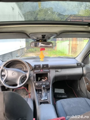 Dezmembrez Mercedes C Class (S203) 2.2 D, break, an 2001 - imagine 8