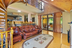 Vila superba langa natura 6 Camere D+P+E - imagine 4 Vila superba langa natura 6 Camere D+P+E - imagine 4