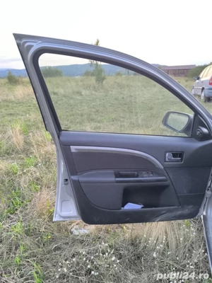 Dezmembrez Ford Mondeo 3 kombi an 2005 - imagine 5