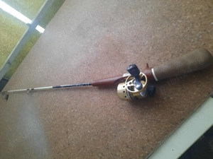 Lanseta ,Shakespeare bat pescuit 75cm,mulineta mini Daiwa copca - imagine 2