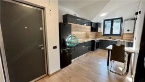 Inchiriez apartament cu 2 camere in Cornisa mobilat si utilat lux - imagine 3