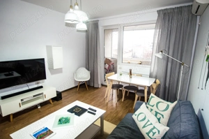 Apartament 2 cam 70m2 TERASA 7m2 RENOVAT zona Uranus Casa Poporului - imagine 2