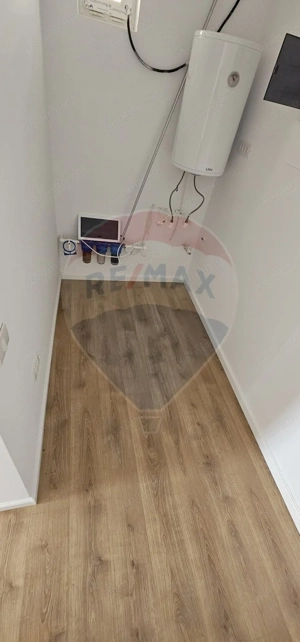 Casă / Vilă cu 4 camere de vânzare - imagine 11