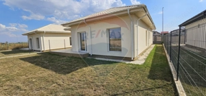 Casă / Vilă cu 4 camere de vânzare - imagine 17