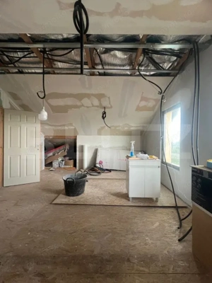 Casa cu 5 camere, 217 mp utili, 1396 mp teren, Cartierul Primaverii - imagine 14