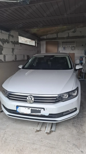 Volkswagen Passat 1.6 TDI DSG - imagine 5