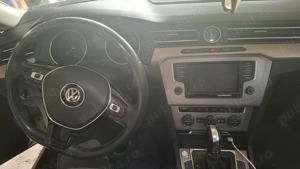 Volkswagen Passat 1.6 TDI DSG - imagine 6
