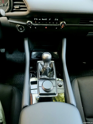 Mazda 3, Sedan, 2.5 L Skyactive G, Exclusive Line, 2025 - imagine 7