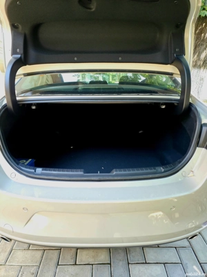 Mazda 3, Sedan, 2.5 L Skyactive G, Exclusive Line, 2025 - imagine 3