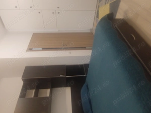 Închiriez apartament cu 2 camere.