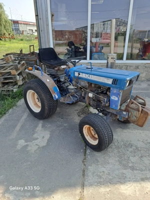 Vand tractoras japonez Iseki 4x4 - imagine 2