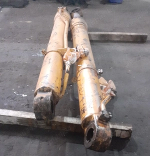 Cilindrii excavator  - imagine 4