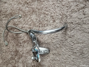 Lavoar cu picior, porțelan alb, și baterie+oglindă și 2 scaune pliante. - imagine 4