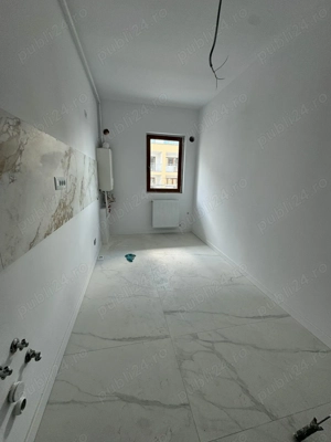 2 camere Metalurgiei Cartier Solar, liber - imagine 4