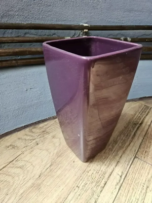 Vand vaza pentru flori