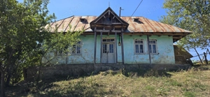 Casa batraneasca cu teren - imagine 3 Casa batraneasca cu teren - imagine 3