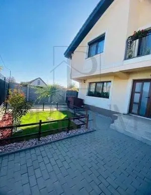 Duplex mobilat utilat - zona excelenta - teren 350 mp - curte amenajata - toate utilitatile - asfalt