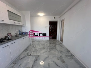 Apartament 3 camere Str.Sabinelor - imagine 3