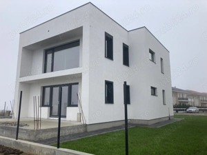 Vand casa ultramoderna in Dezmir - imagine 3