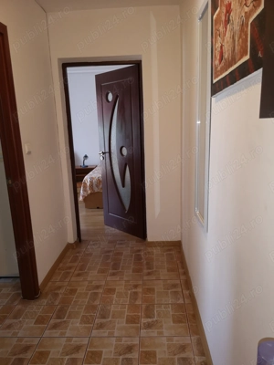 Garsonieră decomandată complet mobilată, zona 1 Mai ,etaj 1