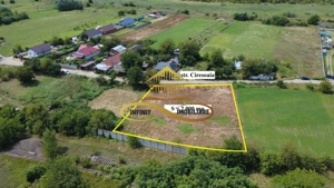 Teren intravilan - ideal pentru constructie 2 case - de vanzare