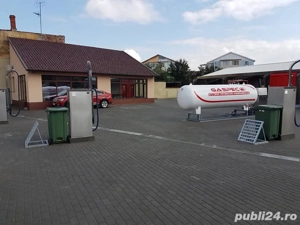 închiriez spațiu comercial si statie GPL  Andrei Saguna colt cu Kogalniceanu in curte la spălătorie