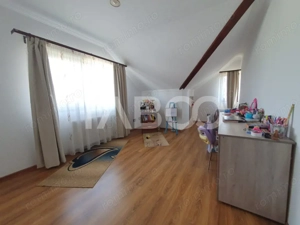 Casa 5 camere 3 bai 2 terase garaj magazie de vanzare 180 mp utili - imagine 9