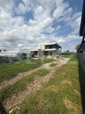 Casa/Vila 450 mp utili, 8000 mp teren + casa in constructie, Plopeni, SV - imagine 8