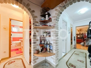 Apartament decomandat cu 3 camere - balcon si pivnita in bloc cu lift - imagine 8