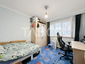 Apartament decomandat cu 3 camere - balcon si pivnita in bloc cu lift - imagine 6