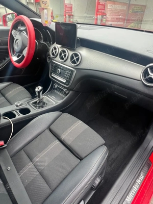 Mercedes Benz cla 180 - imagine 4