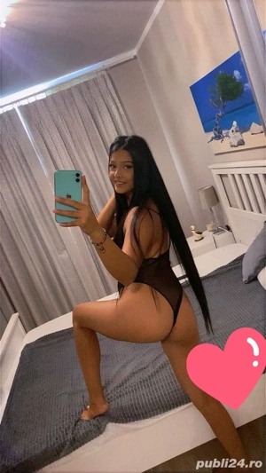 Lorenaaaa,la mine sau la tine pup 