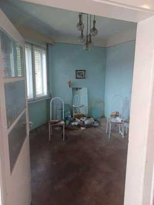 Casa de vanzare cu 3 camere , pe un nivel , pe Strada Botizului , 73.000 euro negocibil - imagine 2