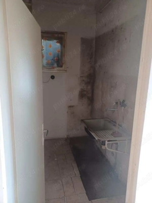 Casa de vanzare cu 3 camere , pe un nivel , pe Strada Botizului , 73.000 euro negocibil - imagine 8