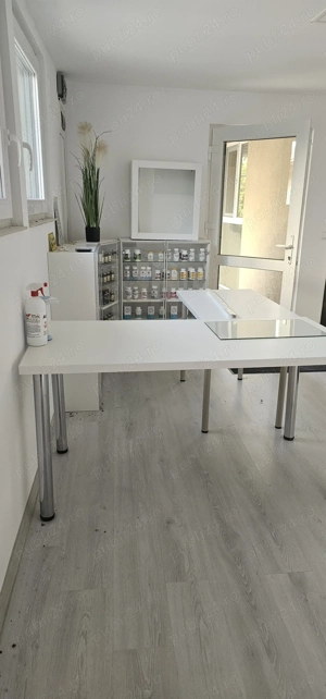 Inchiriez spatiu comercial