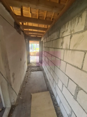 Casa de vanzare in Brebu - Zona Brebu Megiesesc - imagine 8 Casa de vanzare in Brebu - Zona Brebu Megiesesc - imagine 8