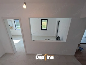 Duplex pe Șos. Voinesti cu 4 camere de 150 mpu, curte pavata, placa beton pod - imagine 10