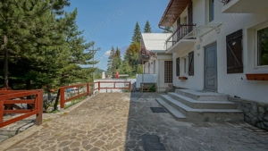 Vila cu potential turistic in Predeal privelisti si liniste montana - imagine 3