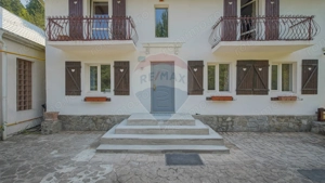 Vila cu potential turistic in Predeal privelisti si liniste montana - imagine 2