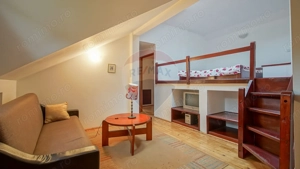 Vila cu potential turistic in Predeal privelisti si liniste montana - imagine 19