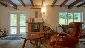 Vila cu potential turistic in Predeal privelisti si liniste montana - imagine 14