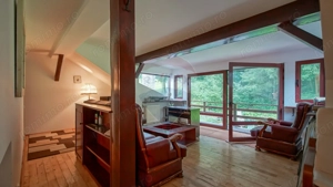 Vila cu potential turistic in Predeal privelisti si liniste montana - imagine 15