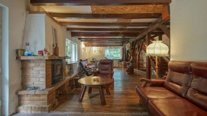 Vila cu potential turistic in Predeal privelisti si liniste montana - imagine 10