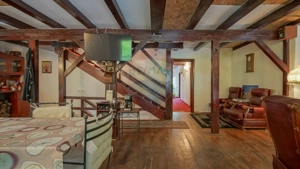 Vila cu potential turistic in Predeal privelisti si liniste montana - imagine 11